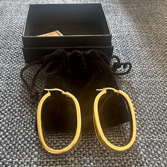 Macy’s 14Kt Gold Large Oblong Hoop Earrings - Picture 3 of 6